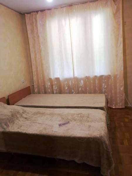 . Квартира в многоквартирном доме 3 комнатная Центральная 3. Небуг