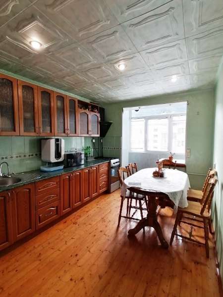 . Квартира в многоквартирном доме 3 комнатная Центральная 3. Небуг