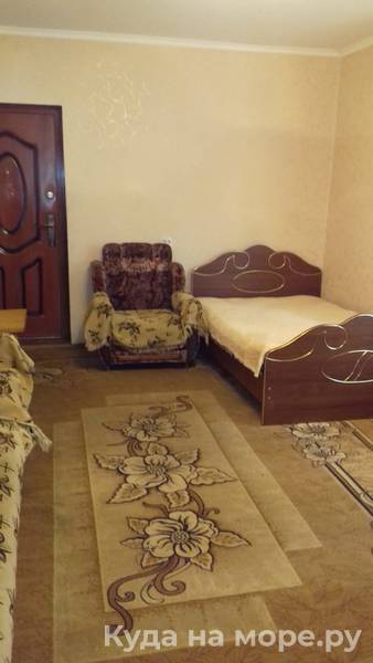 Апартаменты. Частный сектор «У Ануш». Пицунда