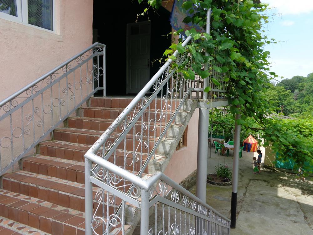 . Частный сектор Приморская 2 в Пицунде. Пицунда