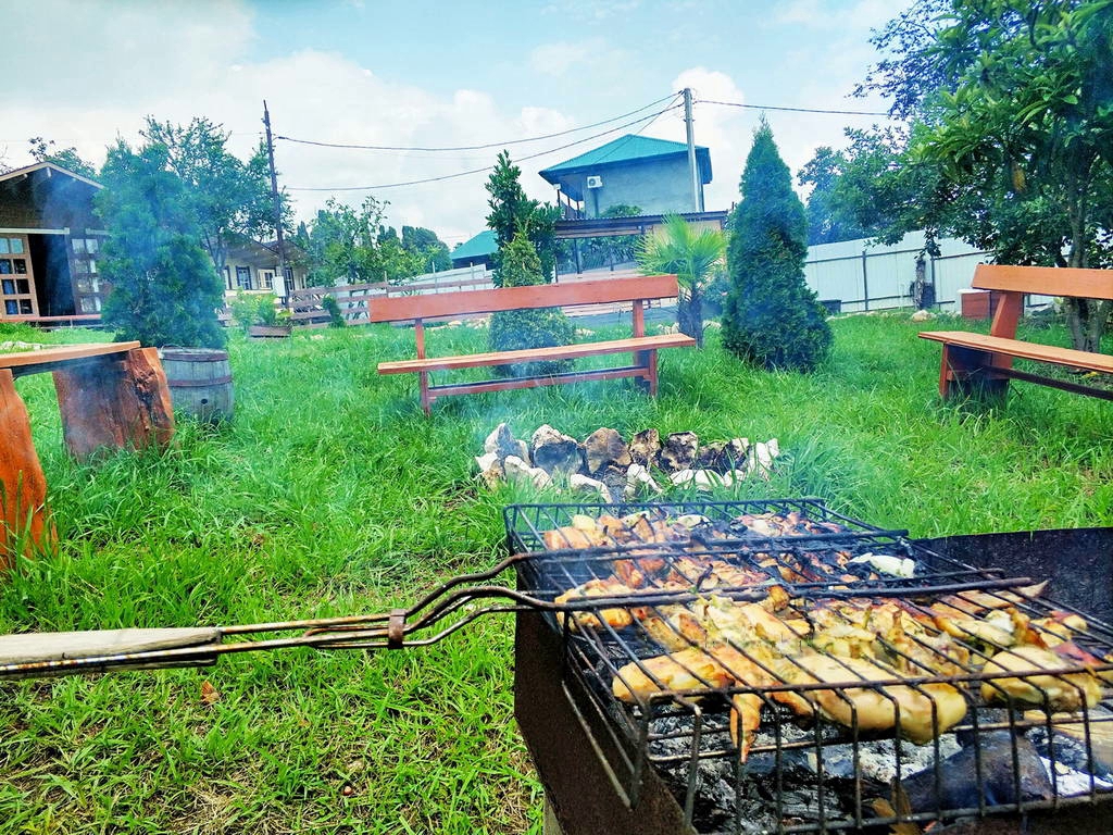 . Гостевые домики "Парадиз" в Новом Афоне рядом с морем. Новый Афон