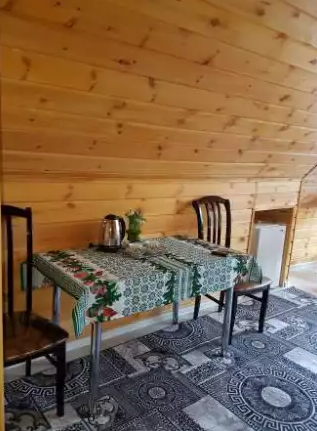 Полулюкс. Мини-отель «Хижина Логово». Эльбрус - мини-отели
