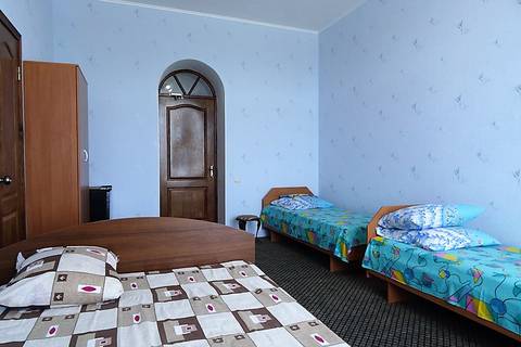 3-х местный «Стандарт». Гостевой дом Династия. Береговое