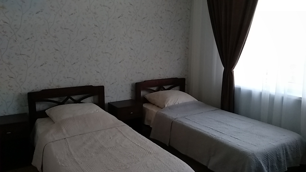 . Частный дом на Набережной в с. Каменское. Крым - частный сектор