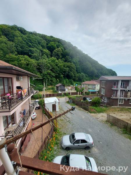 Двухкомнатный семиместный номер с балконом. Гостевой дом "Нур". Ольгинка Двухкомнатный семиместный номер с балконом. Гостевой дом "Нур". Ольгинка