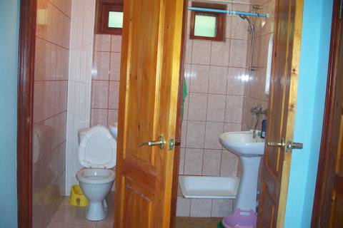 Двухместный номер эконом, цокольный этаж. Гостевой дом  «У Вадима». Витязево Двухместный номер эконом, цокольный этаж. Гостевой дом  «У Вадима». Витязево