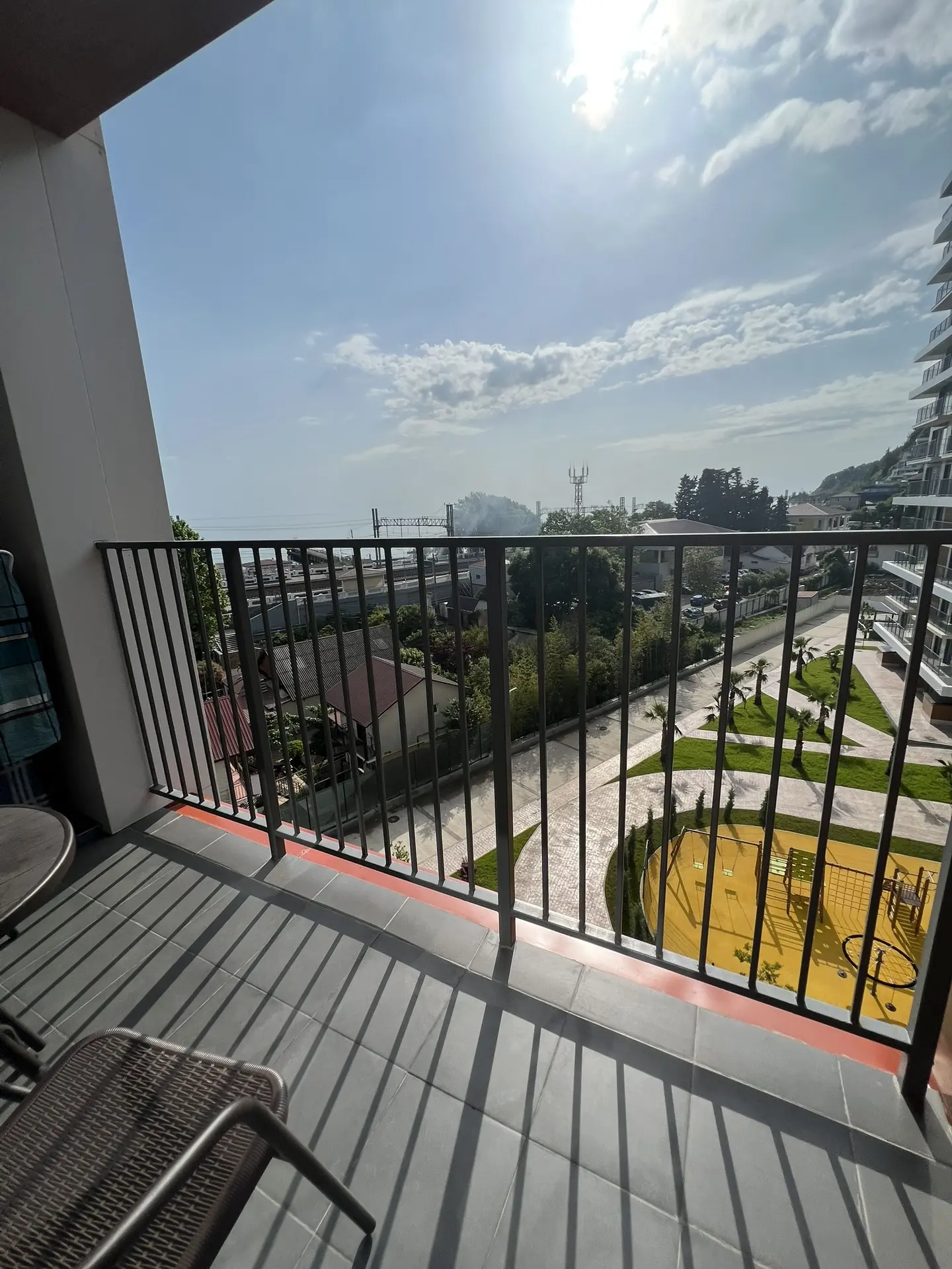 . Квартира в многоквартирном доме Уюрный апартамент на первой береговой. Дагомыс