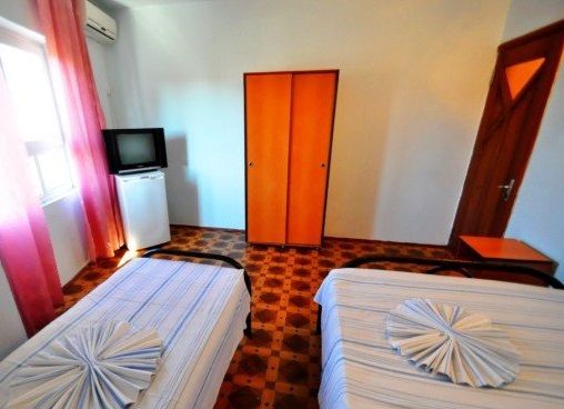 3-х местный номер ПК. Гостевой дом "Островок". Витязево