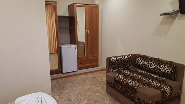 №5.2эт.3х.местный.Стандарт с видом на море. Гостевой дом "Мечта". Алушта