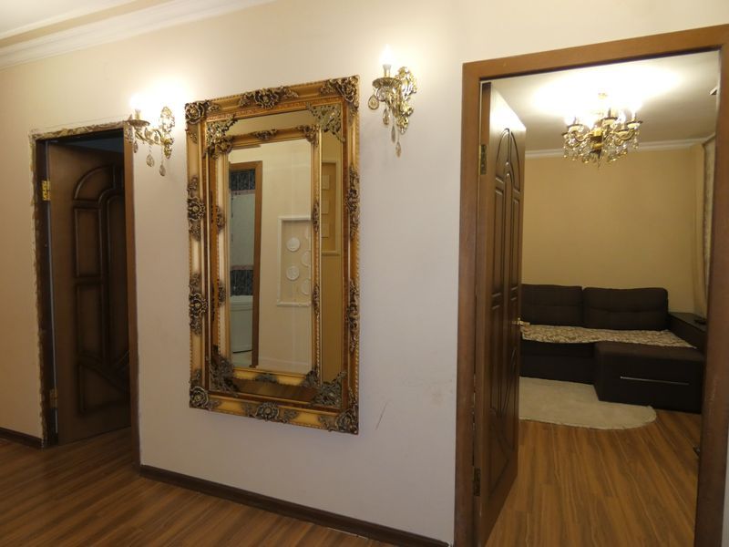 3х-комнатная квартира. Квартира в многоквартирном доме Квартира Абазгаа 59/1 . Гагра