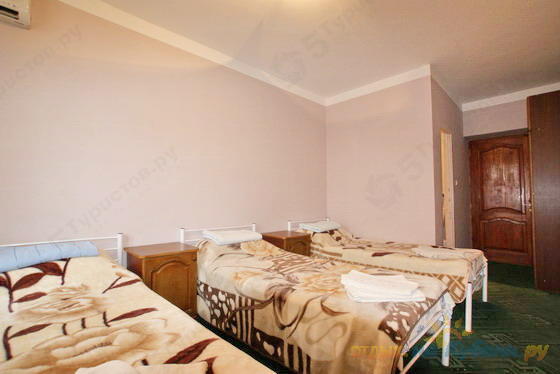 Люкс с балконом. Гостиница Отель "Джубга"         . Джубга