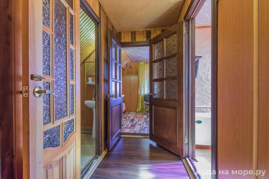 № 30 Люкс мансардный двухкомнатный. Гостевой дом «Фламинго». Архипо-Осиповка № 30 Люкс мансардный двухкомнатный. Гостевой дом «Фламинго». Архипо-Осиповка