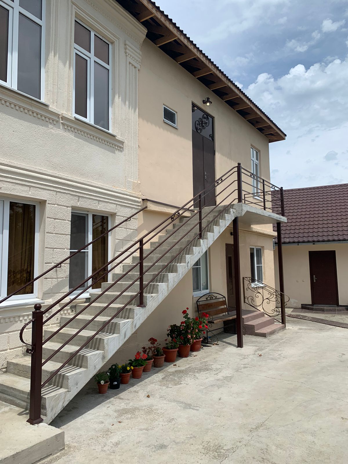 . Гостевой дом ЭЙВА. Пицунда