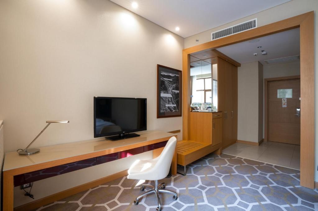 . Курортный отель Novotel Resort Krasnaya Polyana Sochi. Красная Поляна