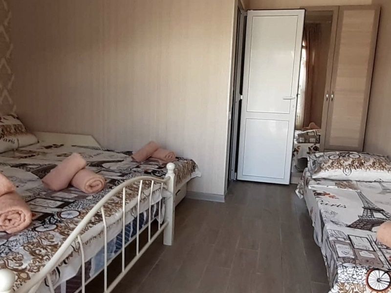 . Гостевой дом Paris . Пицунда . Гостевой дом Paris . Пицунда