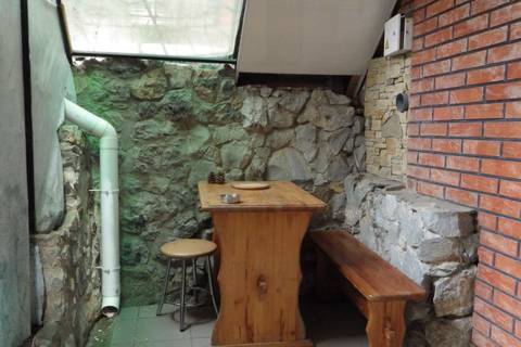 Четырехместный номер с доп. местом (№ 1А). Гостевой дом "Куропатка". Гурзуф Четырехместный номер с доп. местом (№ 1А). Гостевой дом "Куропатка". Гурзуф