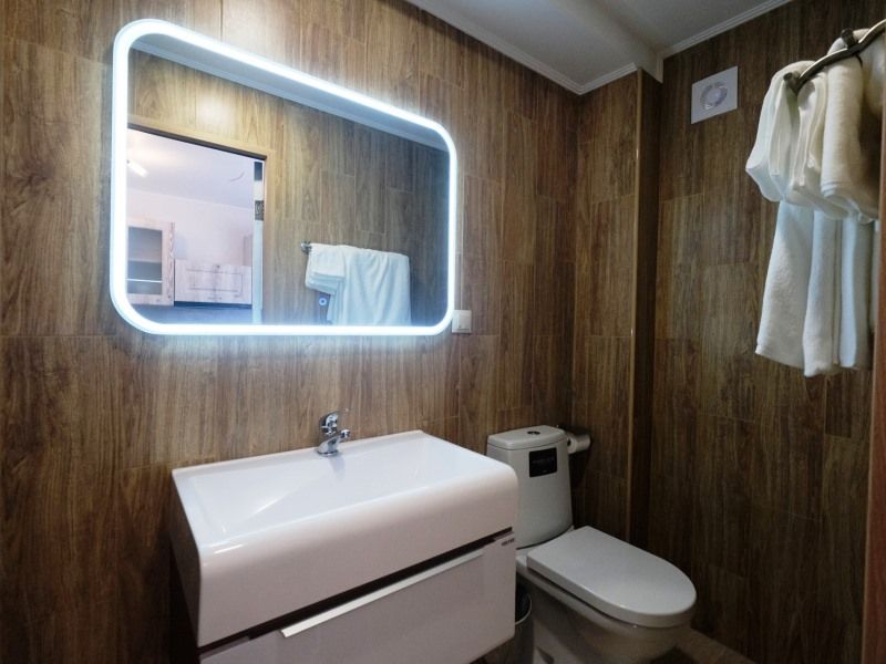 . База отдыха  «Дельфин». Бухта Инал