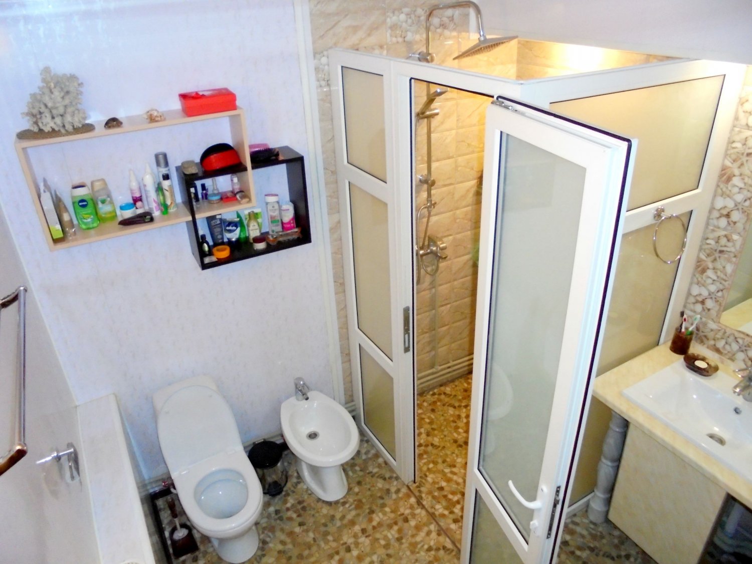 . Дом под ключ Четырехкомнатный двухэтажный дом.. Феодосия