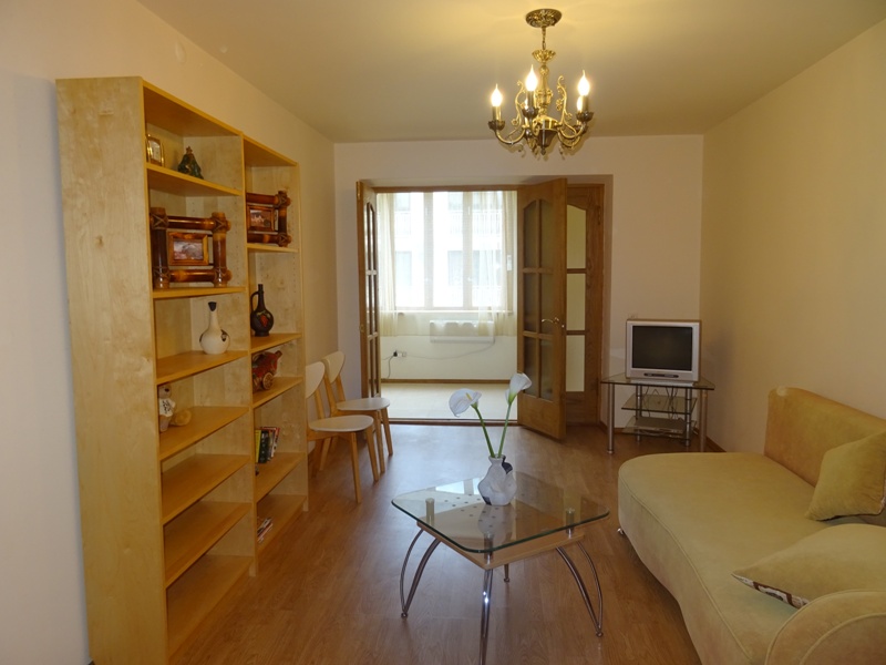 Квартира. Квартира в многоквартирном доме Лакоба 28, кв. 13. Новый Афон