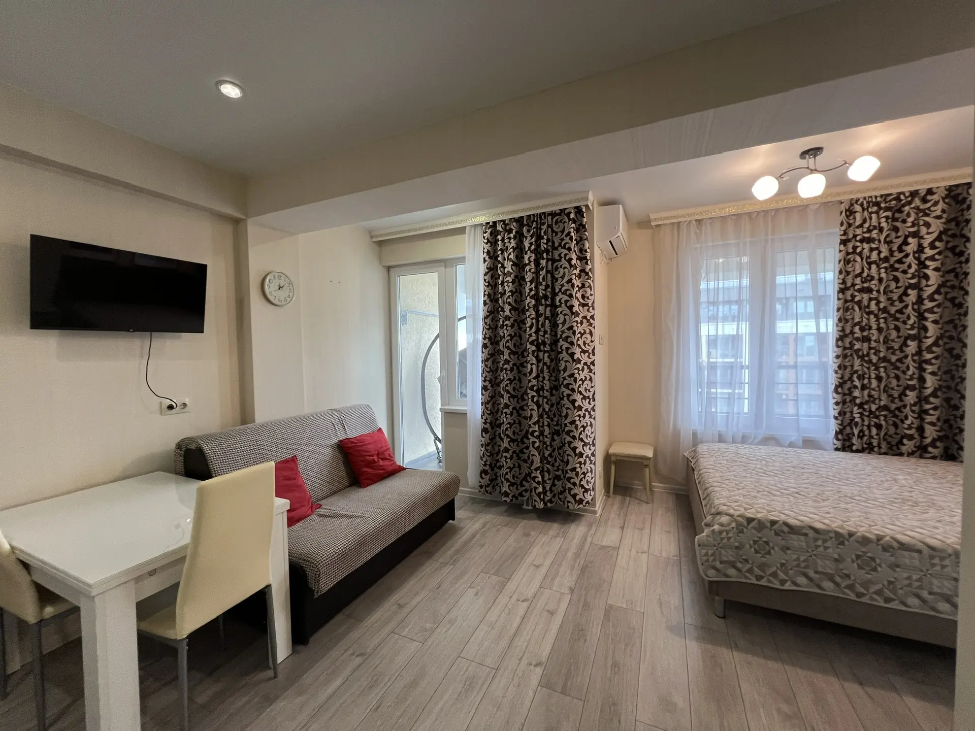 . Квартира в многоквартирном доме Стильный апартамент с красивым видом на море и горы. Дагомыс