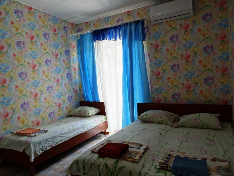 «Люкс» 2-4х местный. Гостевой дом Парус. Коктебель