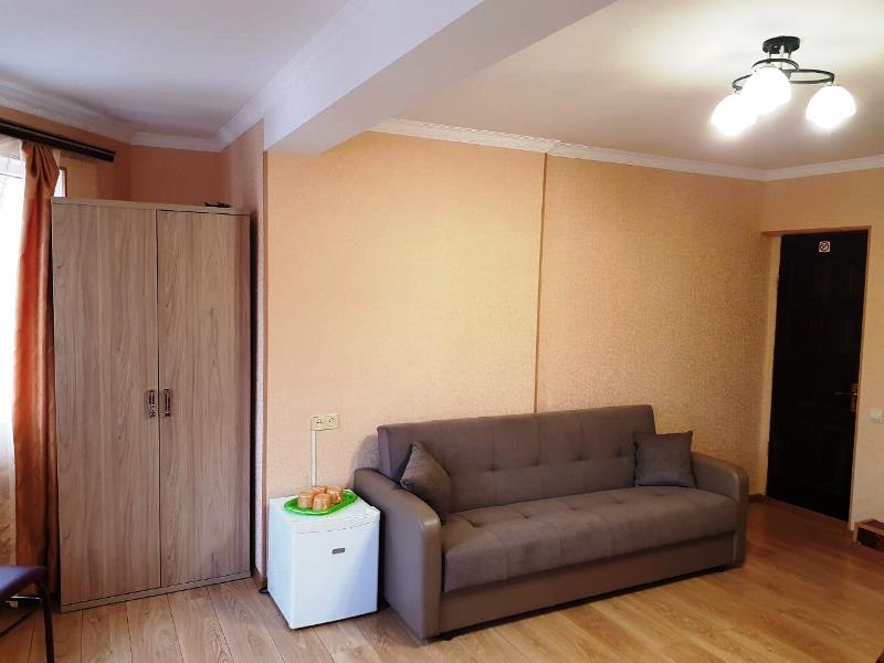 4-х местный номер Стандарт. Гостевой дом "Ника" - Адлер. Адлер