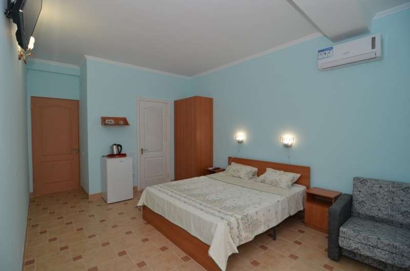 . Гостевой дом «Отель Людмила». Алушта