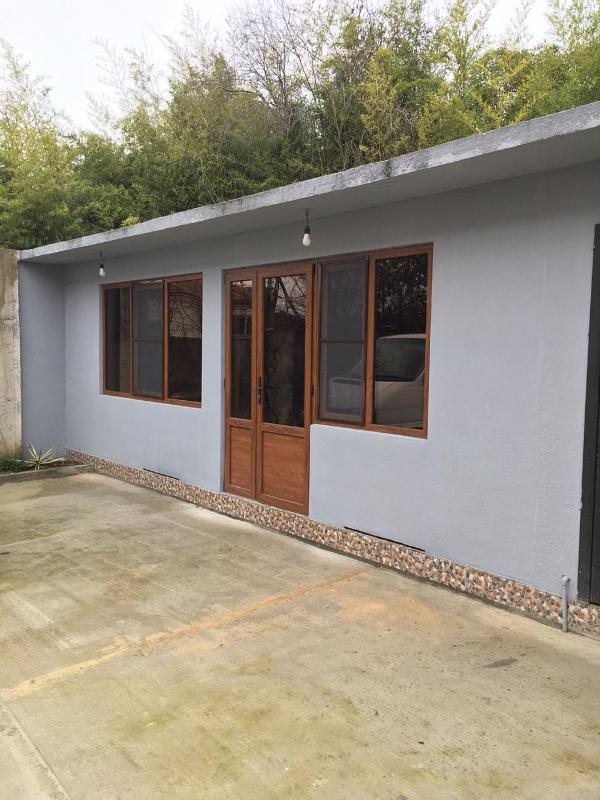 . Гостевой дом "Киараз" . Гудаута