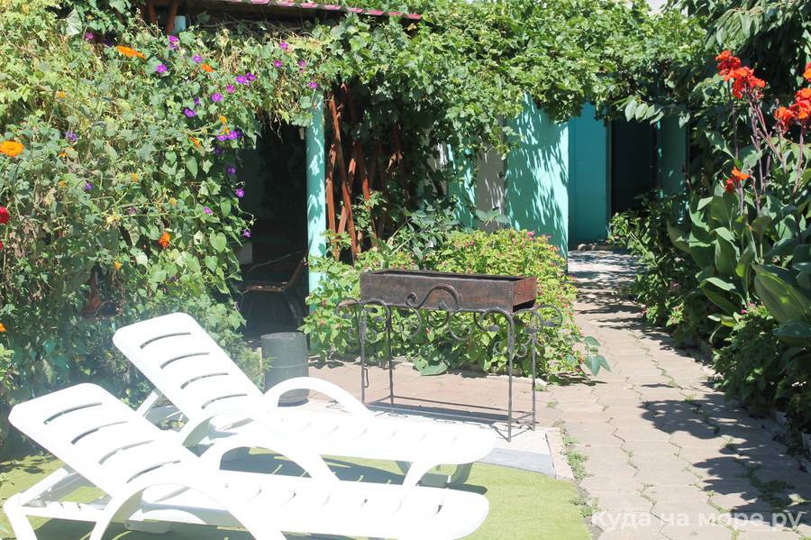 . Гостевой дом Наш дом отдыха. Симферополь