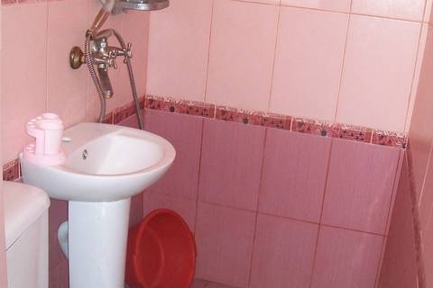 Номер 2-х местный «Розовый». Гостевой дом «Виктория» - Заозерное. Заозерное