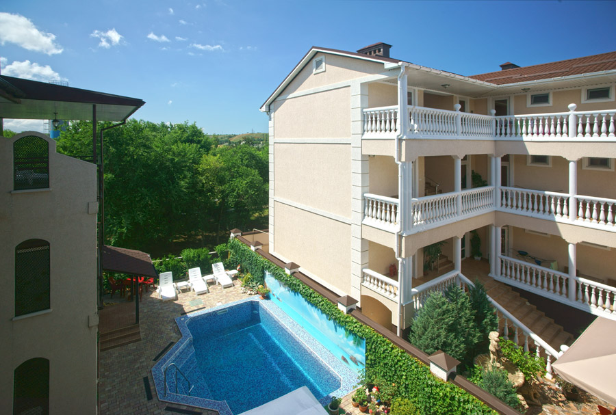 . Вилла "Анжера". Чайка