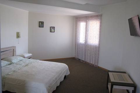 Номер «Полулюкс» 2-х местный с доп. местом. Гостевой дом Гостевой дом «Алмарис». Керчь