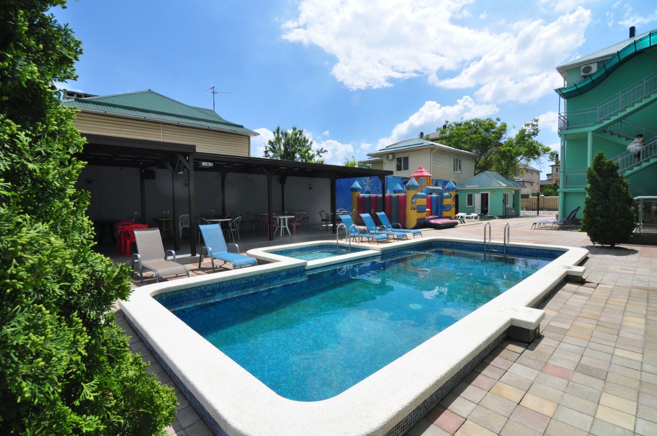 . Гостевой дом "Спартак". Витязево . Гостевой дом "Спартак". Витязево