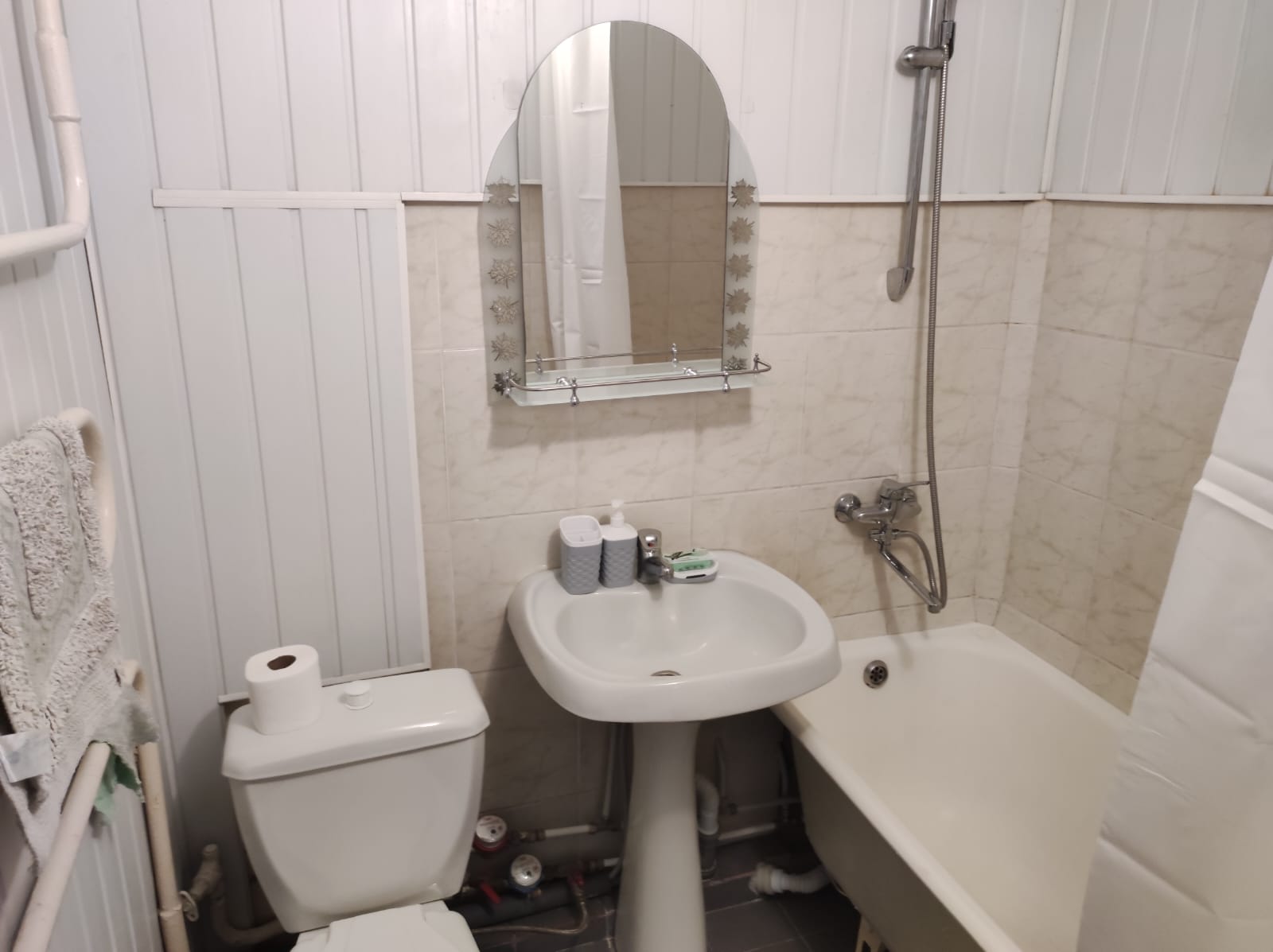 . 1-но комн кв у жд. Лазаревское