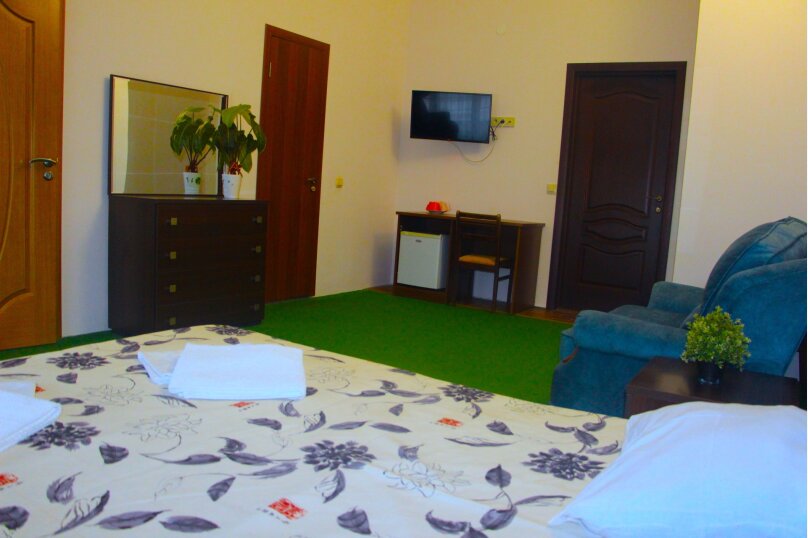 . Отель Золотые барханы . Витязево