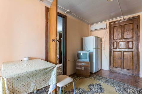 Двухкомнатный номер стандарт с кухней. Гостевой дом «Высотной 13». Голубицкая