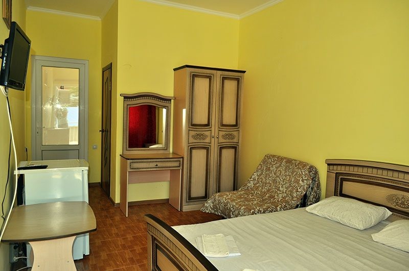 Стандарт 3-х местный. Гостевой дом Дубовая роща. Лермонтово