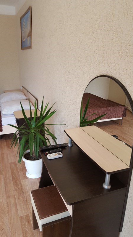 . Гостевой дом Центральный. Кучугуры