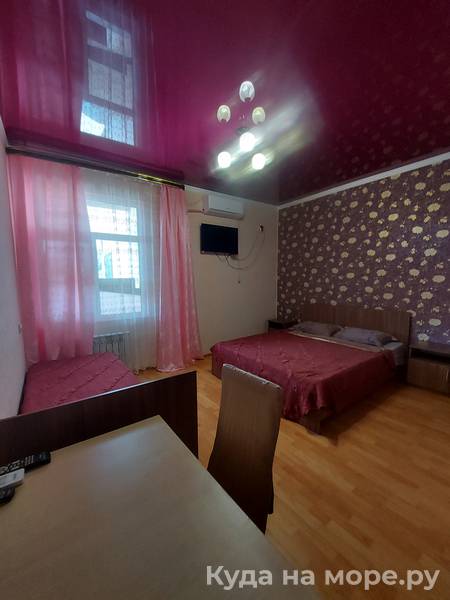 Стандартный трёхместный номер. Гостевой дом "Нур". Ольгинка Стандартный трёхместный номер. Гостевой дом "Нур". Ольгинка