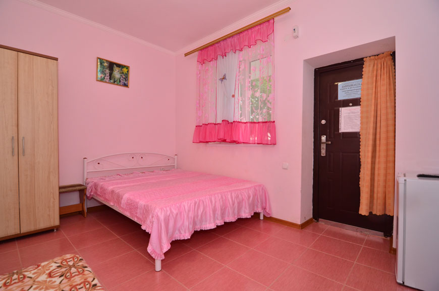 4-местный номер «Розовая мечта». Гостевой дом Гостевой дом «Радуга». Саки