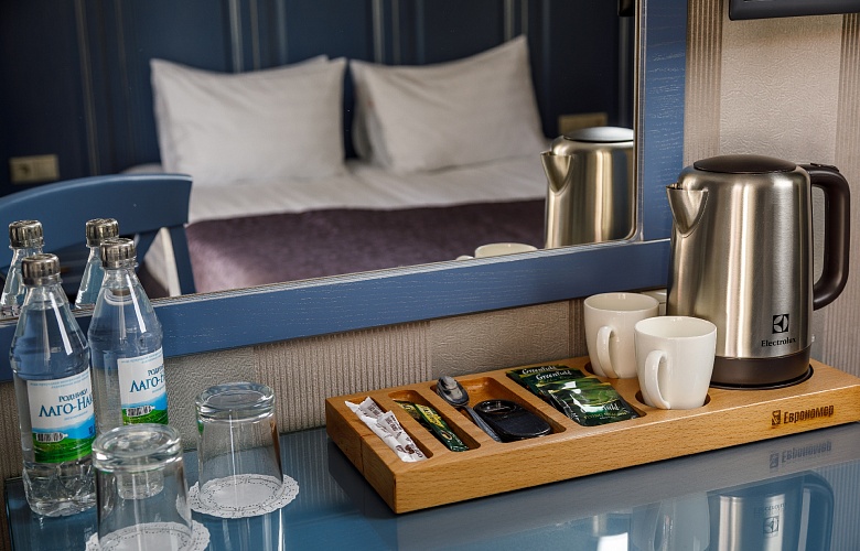 Номер первой категории без балкона. Отель "Marsel". Геленджик