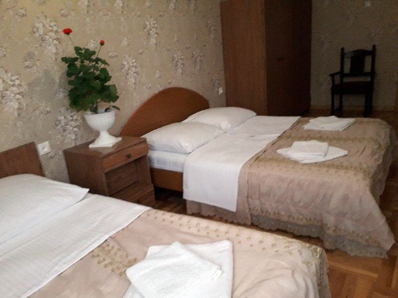 3х-комнатная квартира . Квартира в многоквартирном доме "Апартаменты с повышенным комфортом". Гудаута