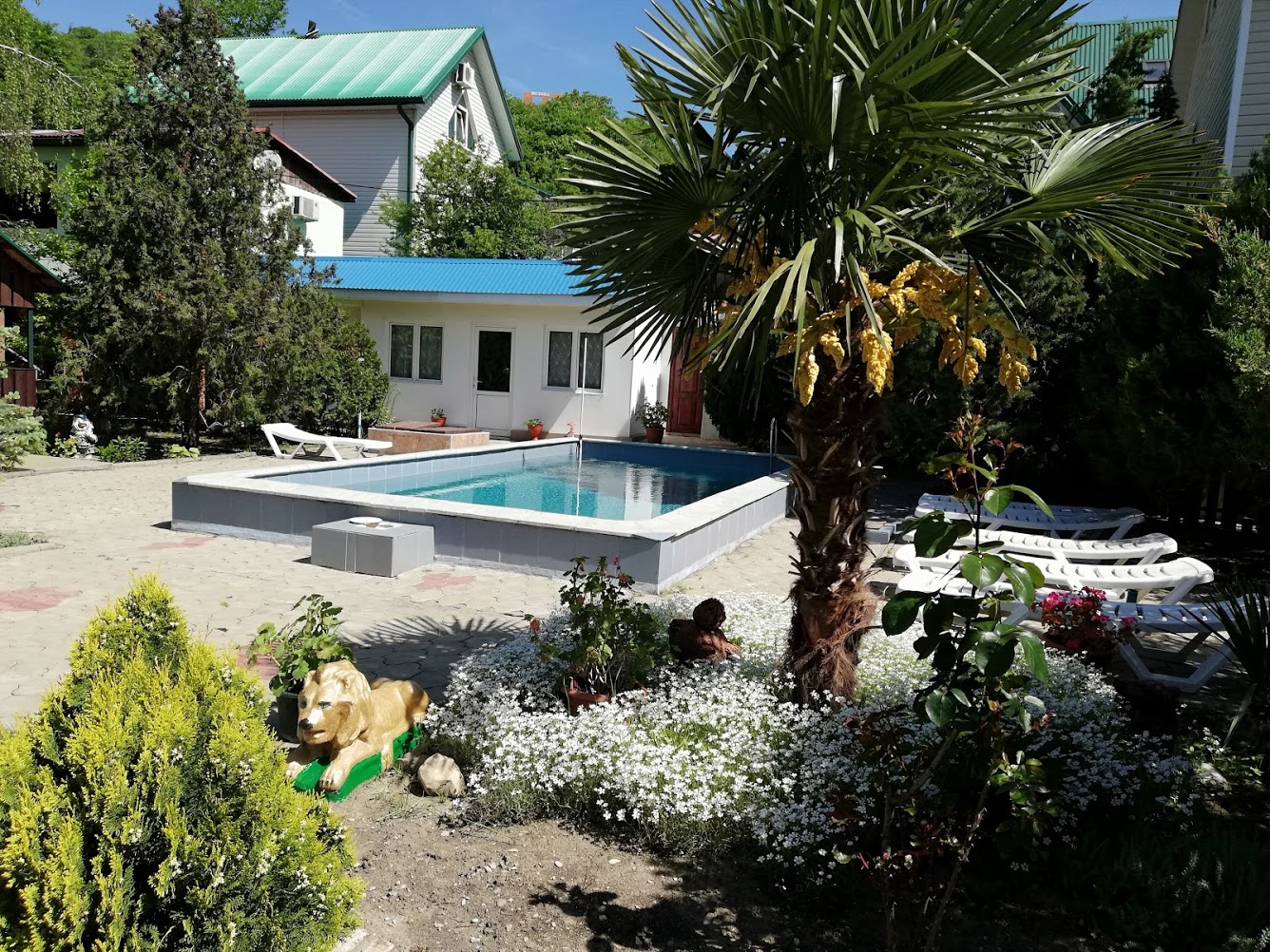 . Гостевой дом "Сибирячка". Ольгинка