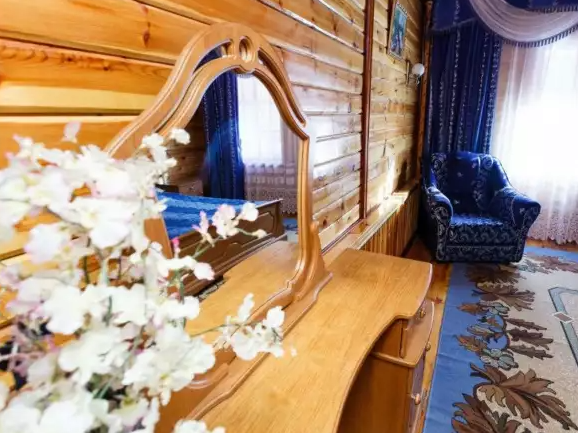 Де Люкс. Гостиница «Стелла». Домбай-гостиницы