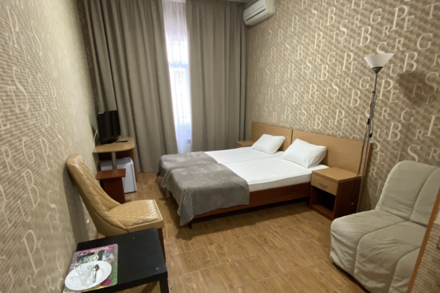 Стандарт трехместный. Гостиничный комплекс "Анжелика-Альбатрос". Лоо