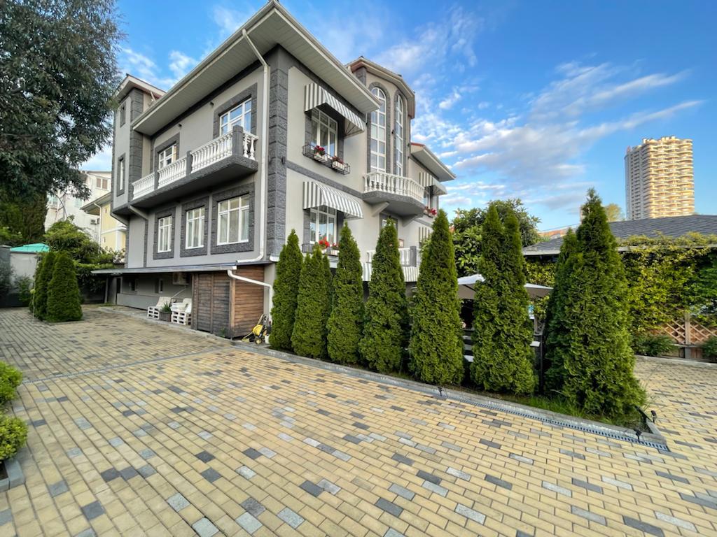 . Гостевой дом «Серый гусь». Сочи