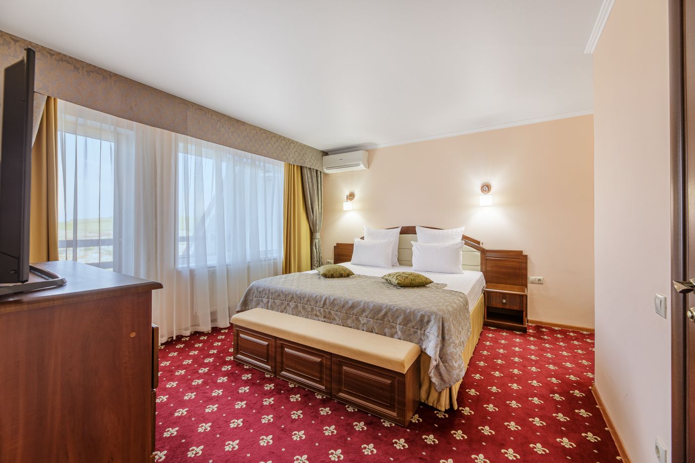 . Отель Tizdar Family Resort & SPA ★★★★★. За Родину