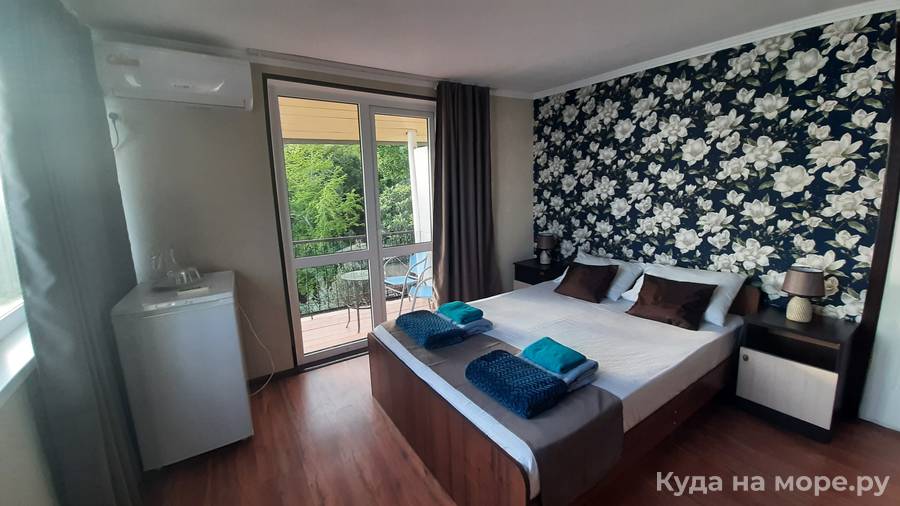 Номер «Бельэтаж». Отель Дача художников. Гагра