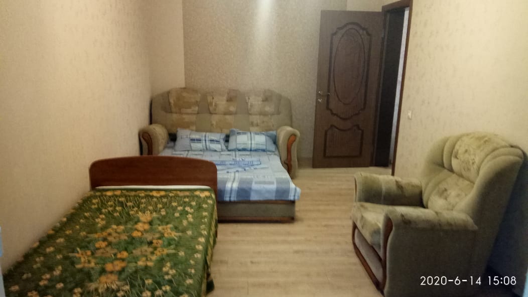 двухкомнатная квартира. Квартира в многоквартирном доме 2-х комнатная квартира у моря. Ейск