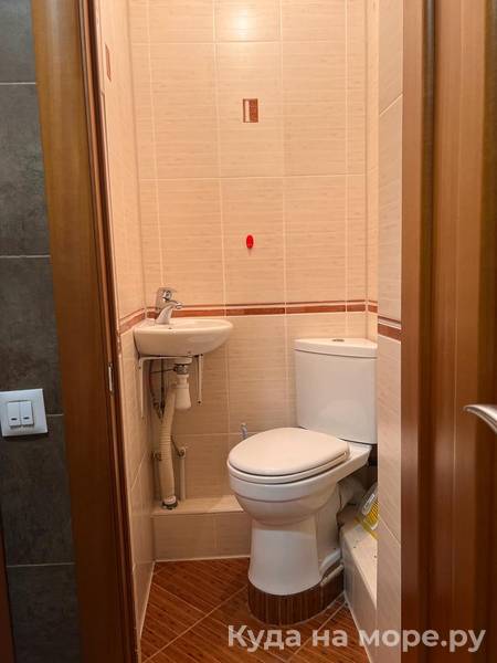  4х комнатная квартира. Квартира в многоквартирном доме Четырехкомнатная квартира в центре Геленджика. Геленджик